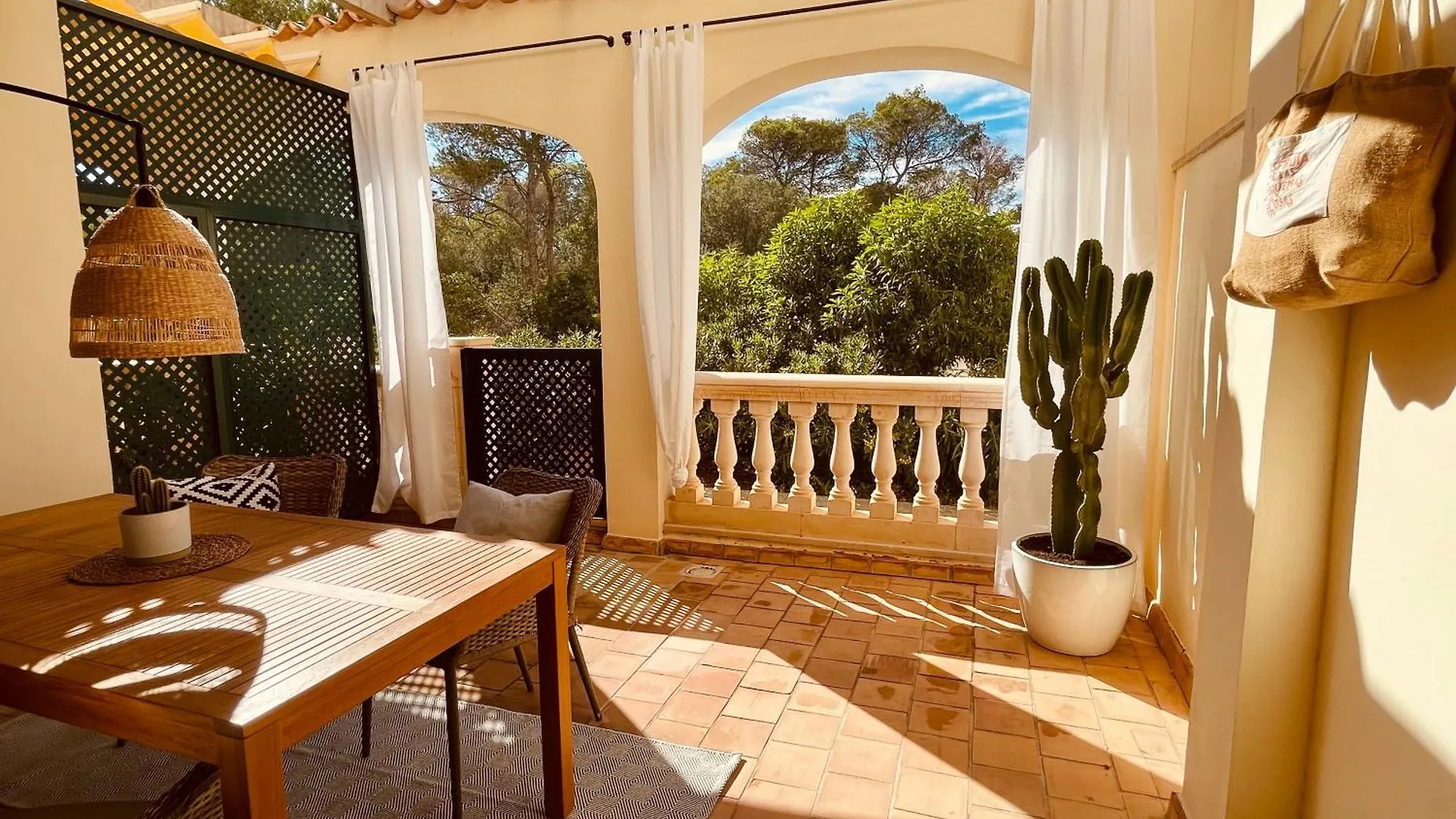 Can Somni - Appartement Boheme, Zen Et Chic Avec Piscine Cala Figuera  Spain