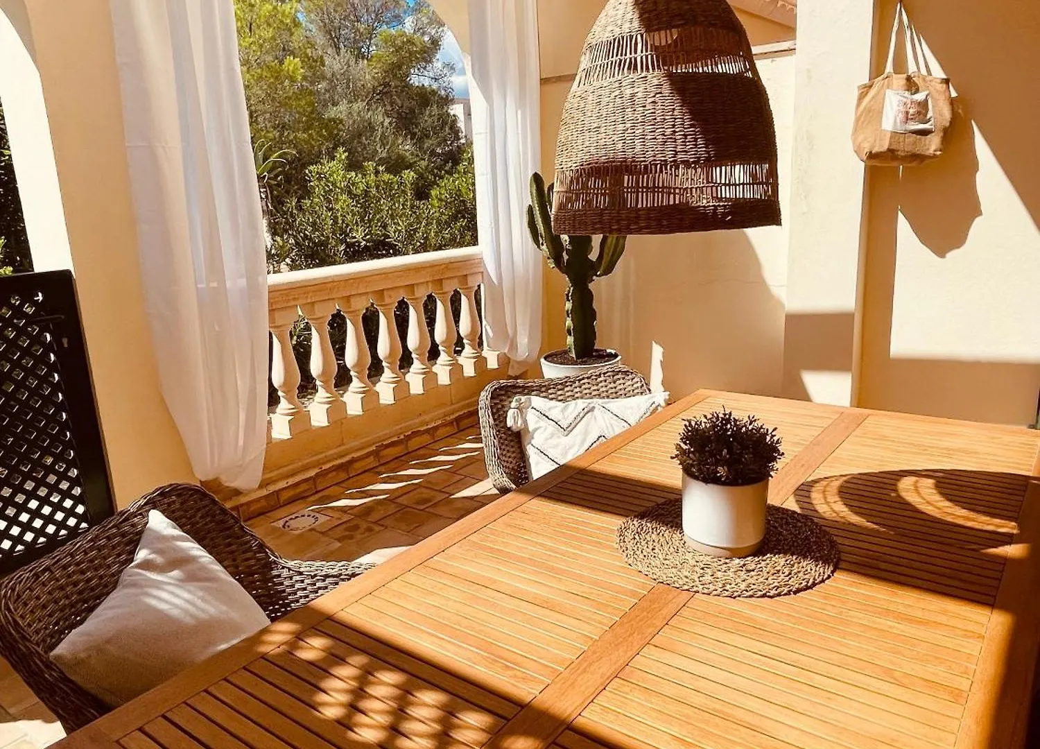 Apartment Can Somni - Appartement Boheme, Zen Et Chic Avec Piscine Cala Figuera