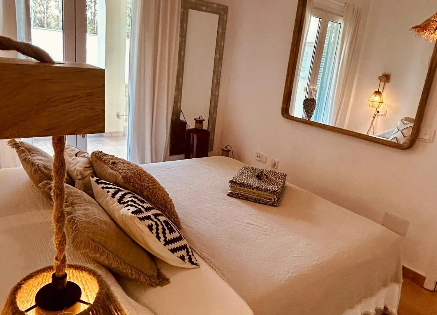 Apartment Can Somni - Appartement Boheme, Zen Et Chic Avec Piscine Cala Figuera